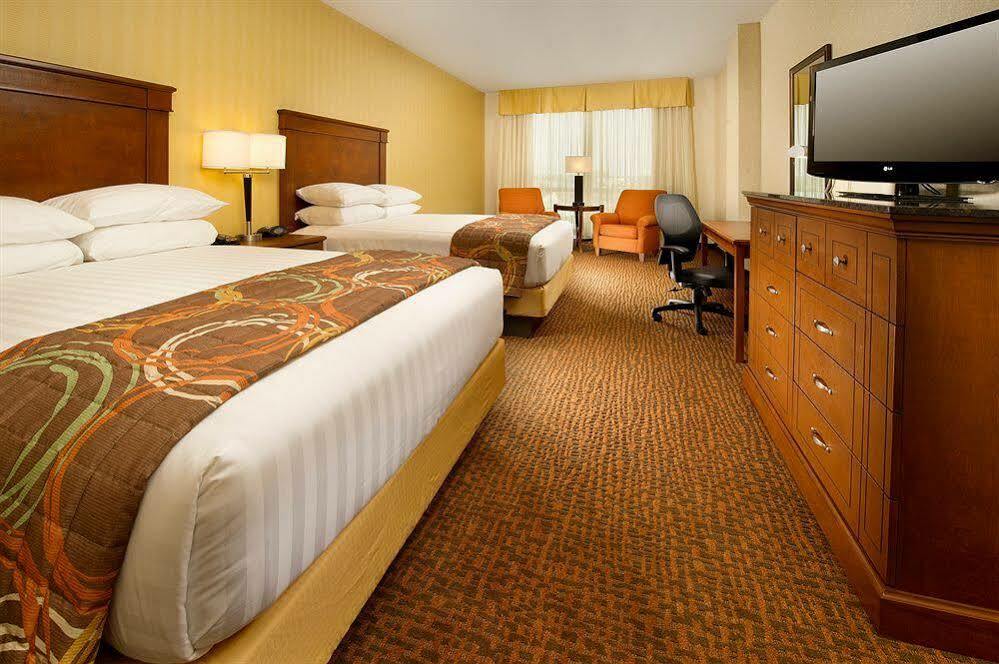 Drury Inn & Suites St. Louis Brentwood Εξωτερικό φωτογραφία